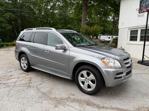 Used 2012 Mercedes-Benz GL 450 4MATIC image 2