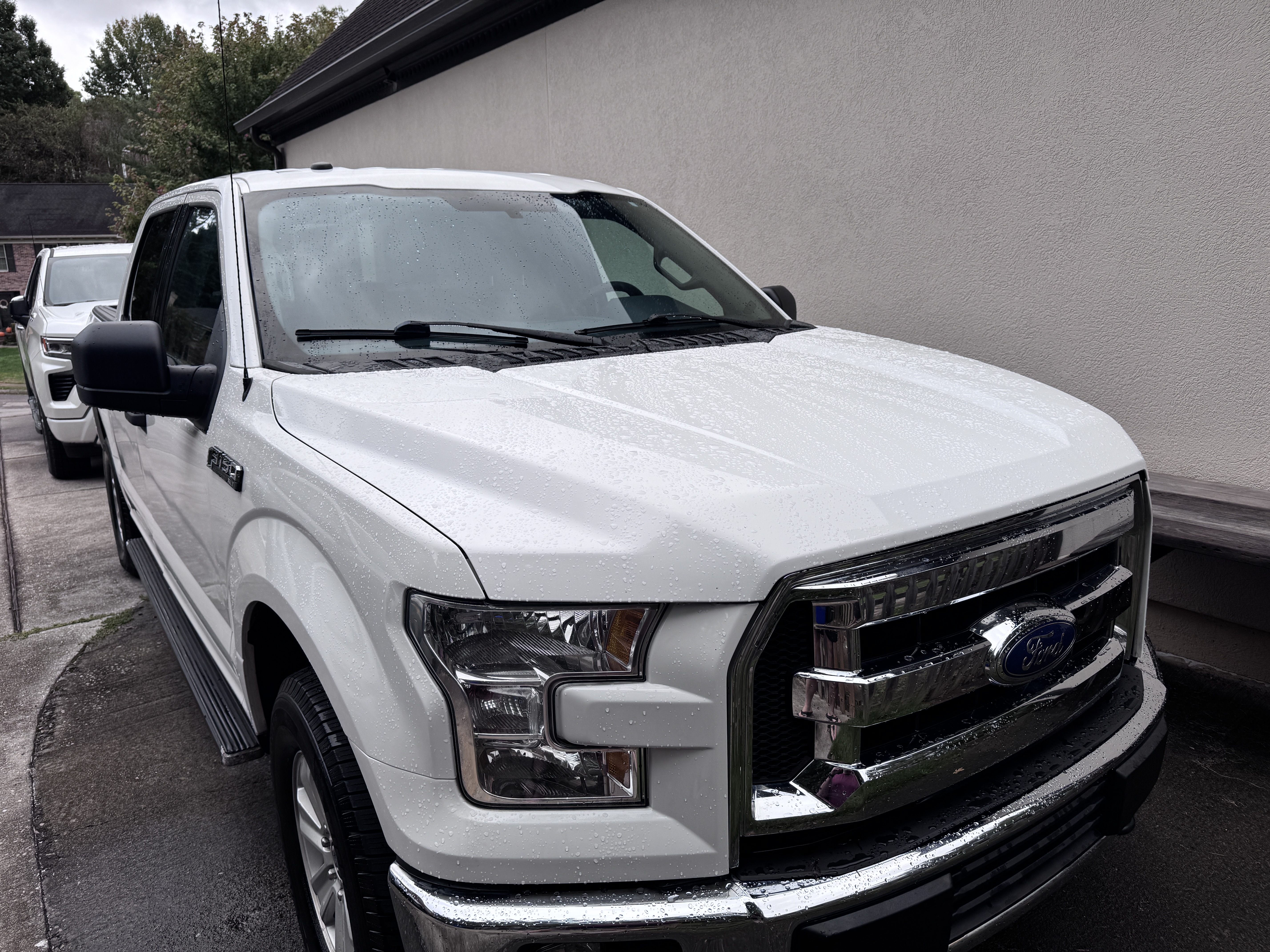 Used 2017 Ford F150 XLT AWD/4WD image 1