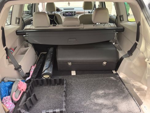 Used 2021 Volkswagen Atlas SE w/ Panoramic Sunroof Package FWD image 14