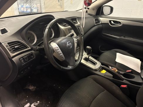 Used 2014 Nissan Sentra SR w/ Premium Package image 2