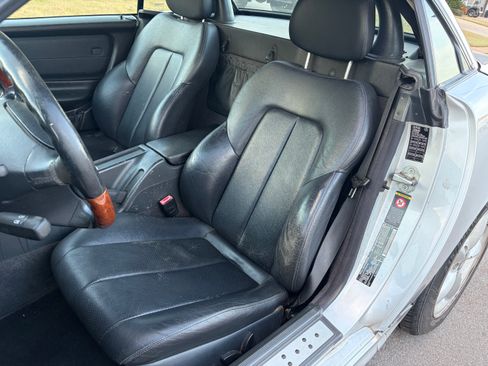 Used 2001 Mercedes-Benz SLK 320 image 9