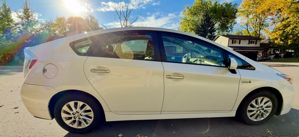 Used 2014 Toyota Prius Prime Plug-In Hybrid FWD image 8