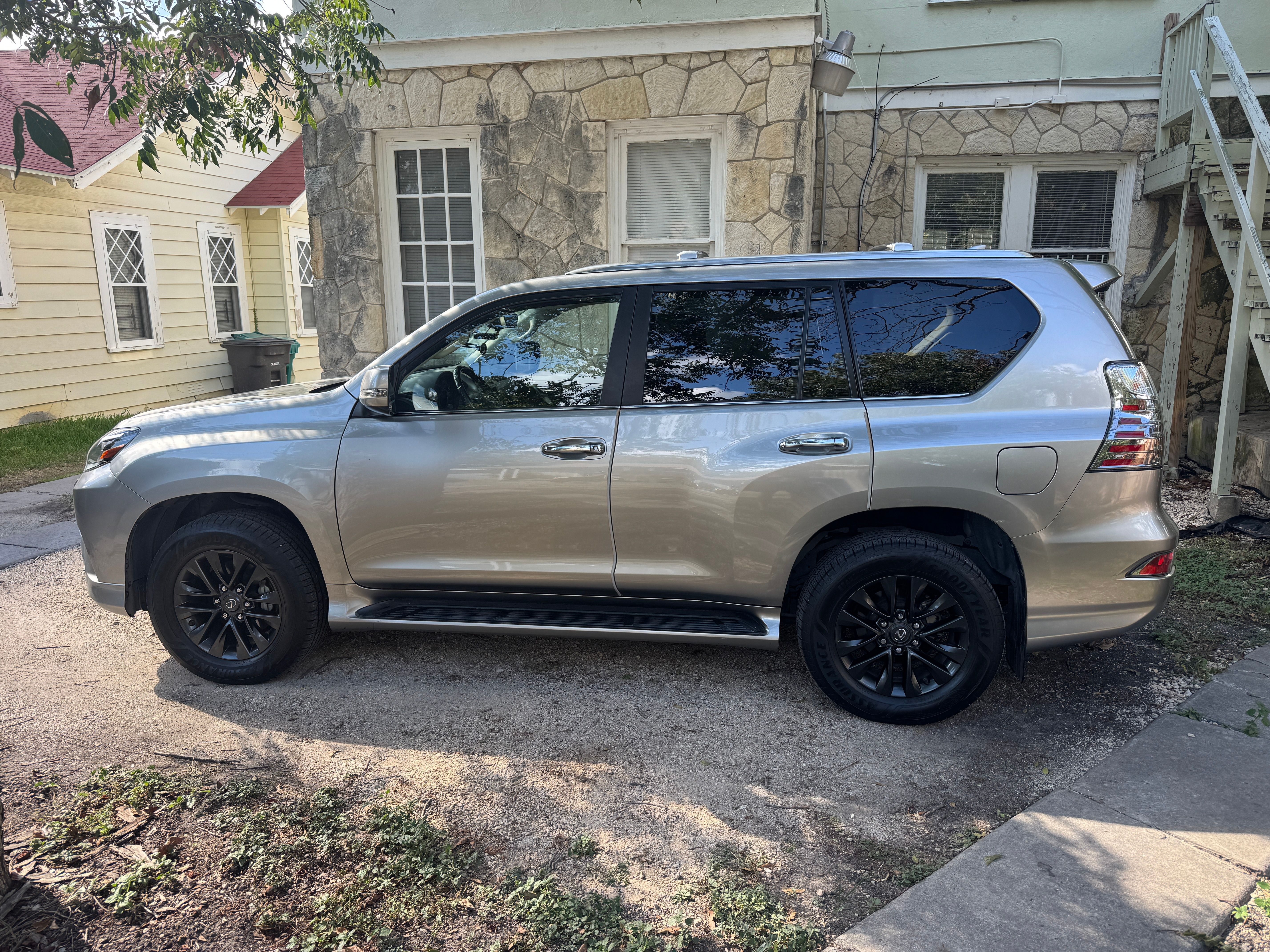 Used 2022 Lexus GX 460 Premium AWD/4WD image 13