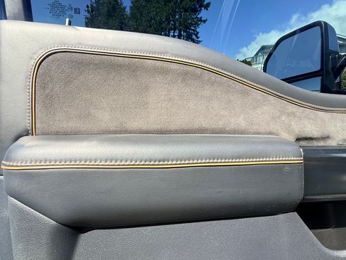 Used 2023 Ford F450 Platinum w/ FX4 Off-Road Package image 21