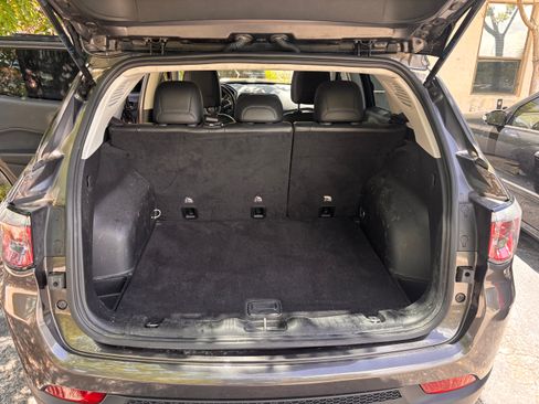 Used 2020 Jeep Compass Latitude image 12