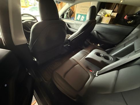 Used 2023 Tesla Model Y Long Range image 6