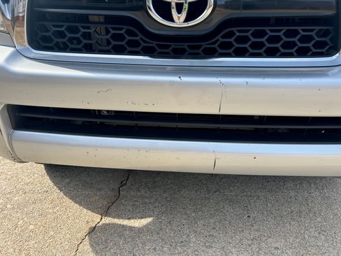 Used 2011 Toyota Tacoma PreRunner w/ SR5 Pkg #2 image 18