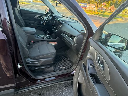 Used 2019 Chevrolet Traverse LT AWD/4WD image 14