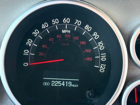 Used 2012 Toyota Sequoia Platinum image 15