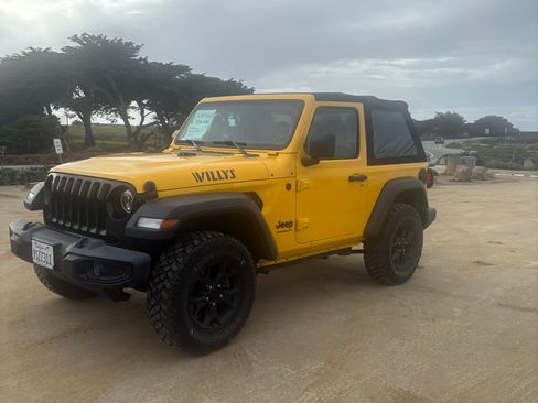 Used 2021 Jeep Wrangler Sport image 2