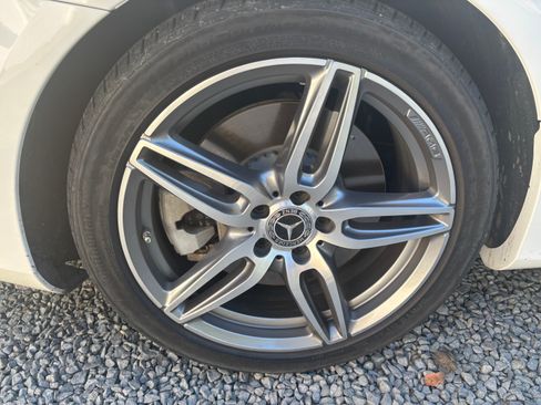 Used 2019 Mercedes-Benz E 450 4MATIC Cabriolet image 4