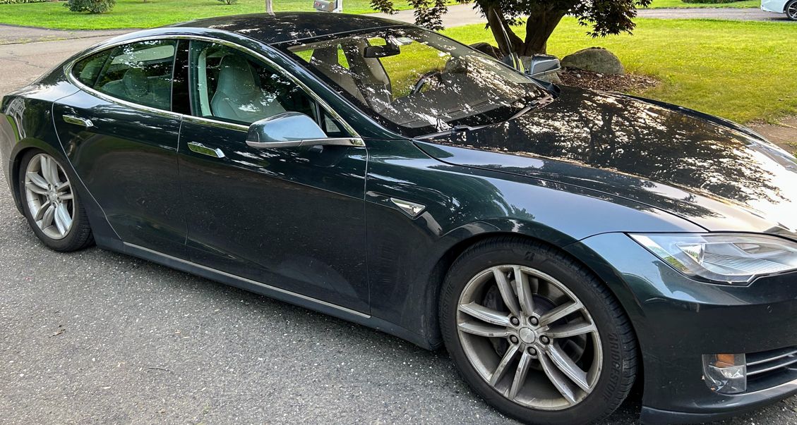 Used 2013 Tesla Model S RWD image 4