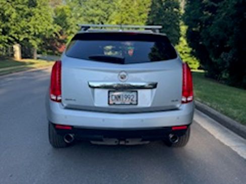 Used 2015 Cadillac SRX Luxury FWD image 8
