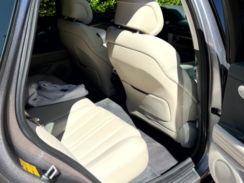 Used 2022 Genesis G80 2.5T w/ Prestige Package image 10