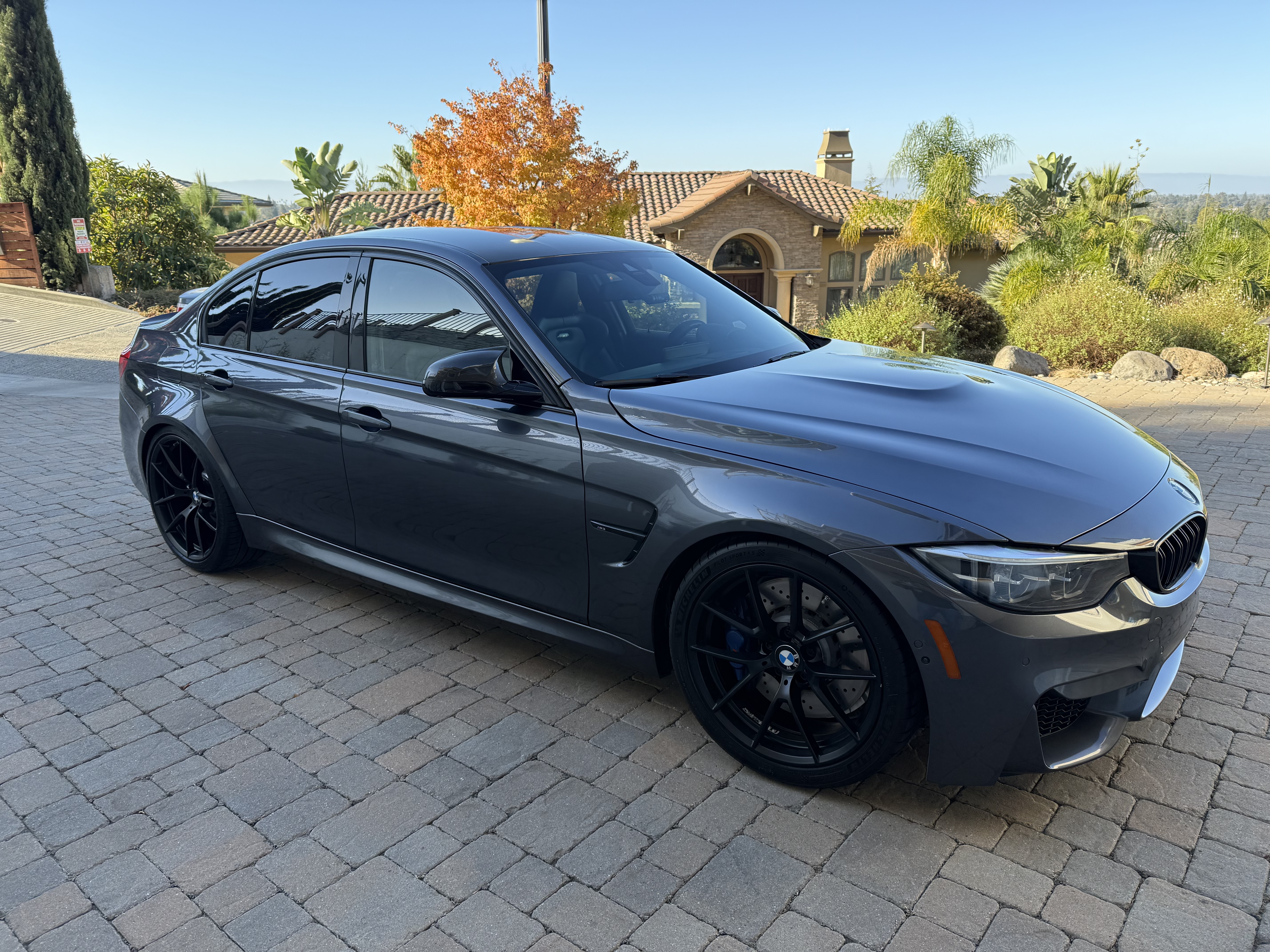 Used 2018 BMW M3 RWD image 1