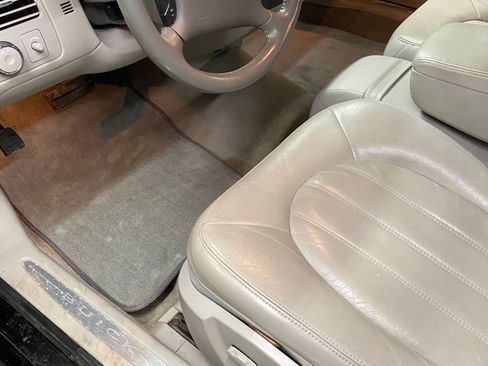 Used 2006 Buick Lucerne CXL w/ Luxury Package image 9