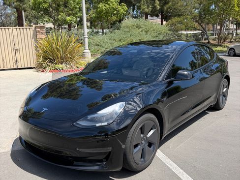 Used 2023 Tesla Model 3 Standard Range RWD image 4