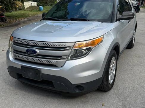 Used 2014 Ford Explorer XLT image 1