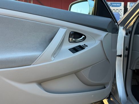 Used 2008 Toyota Camry LE image 8