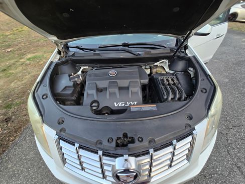 Used 2015 Cadillac SRX Performance w/ Driver Awareness Package image 10