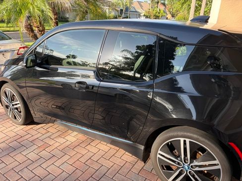 Used 2017 BMW i3 RWD image 2