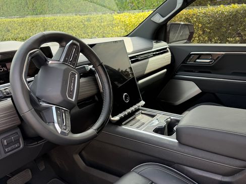 Used 2024 GMC Sierra EV Denali image 22