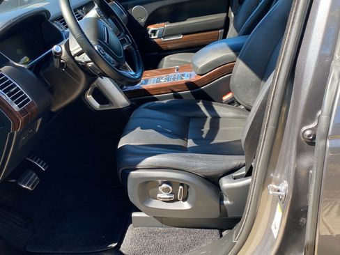 Used 2016 Land Rover Range Rover Supercharged image 9