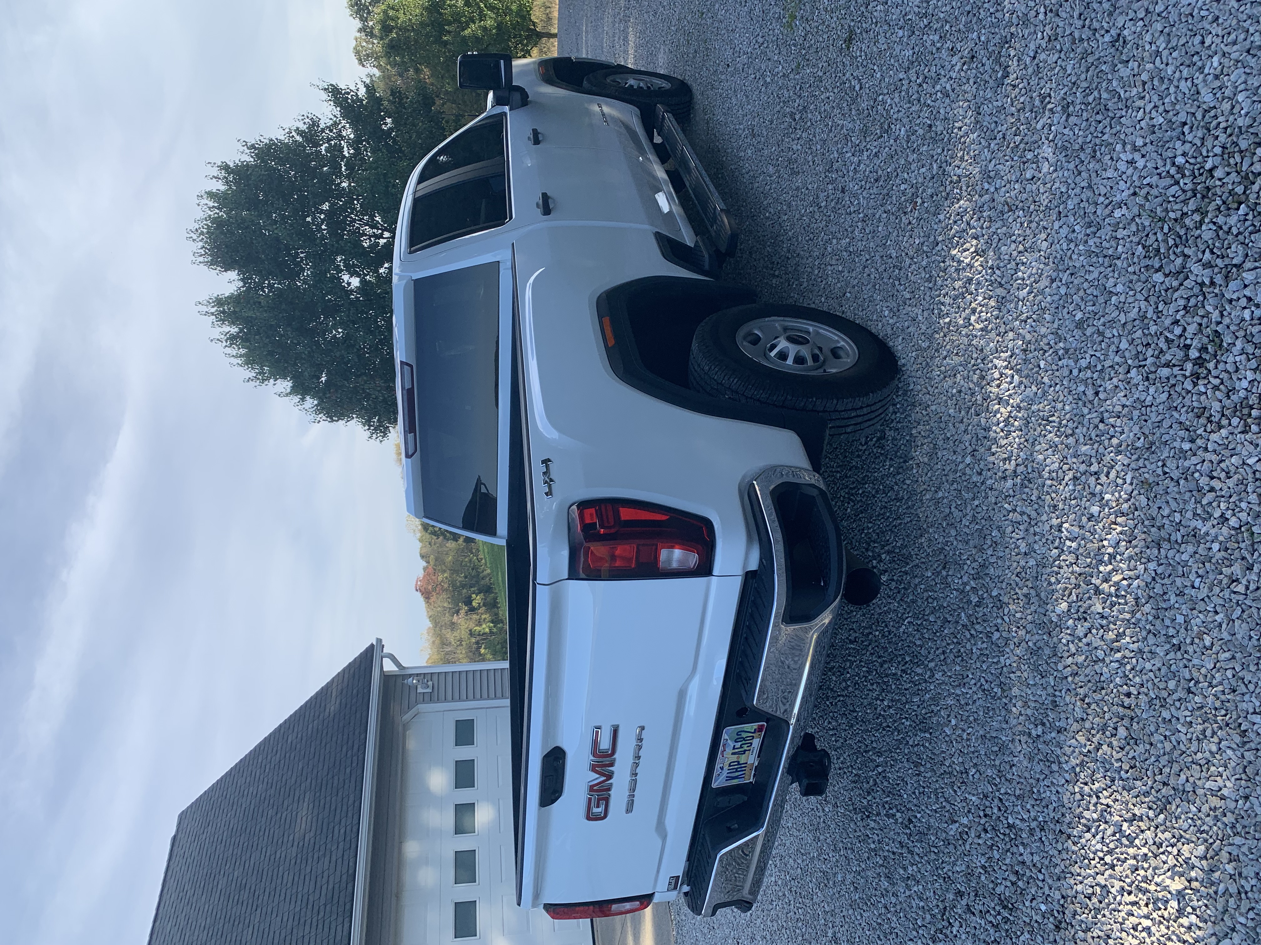 Used 2021 GMC Sierra 2500 4x4 Crew Cab w/ Gooseneck/5TH Wheel Package image 8