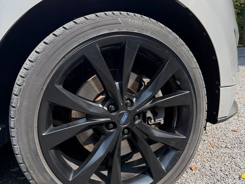 Used 2015 Ford Edge Sport w/ Equipment Group 401A AWD/4WD image 10