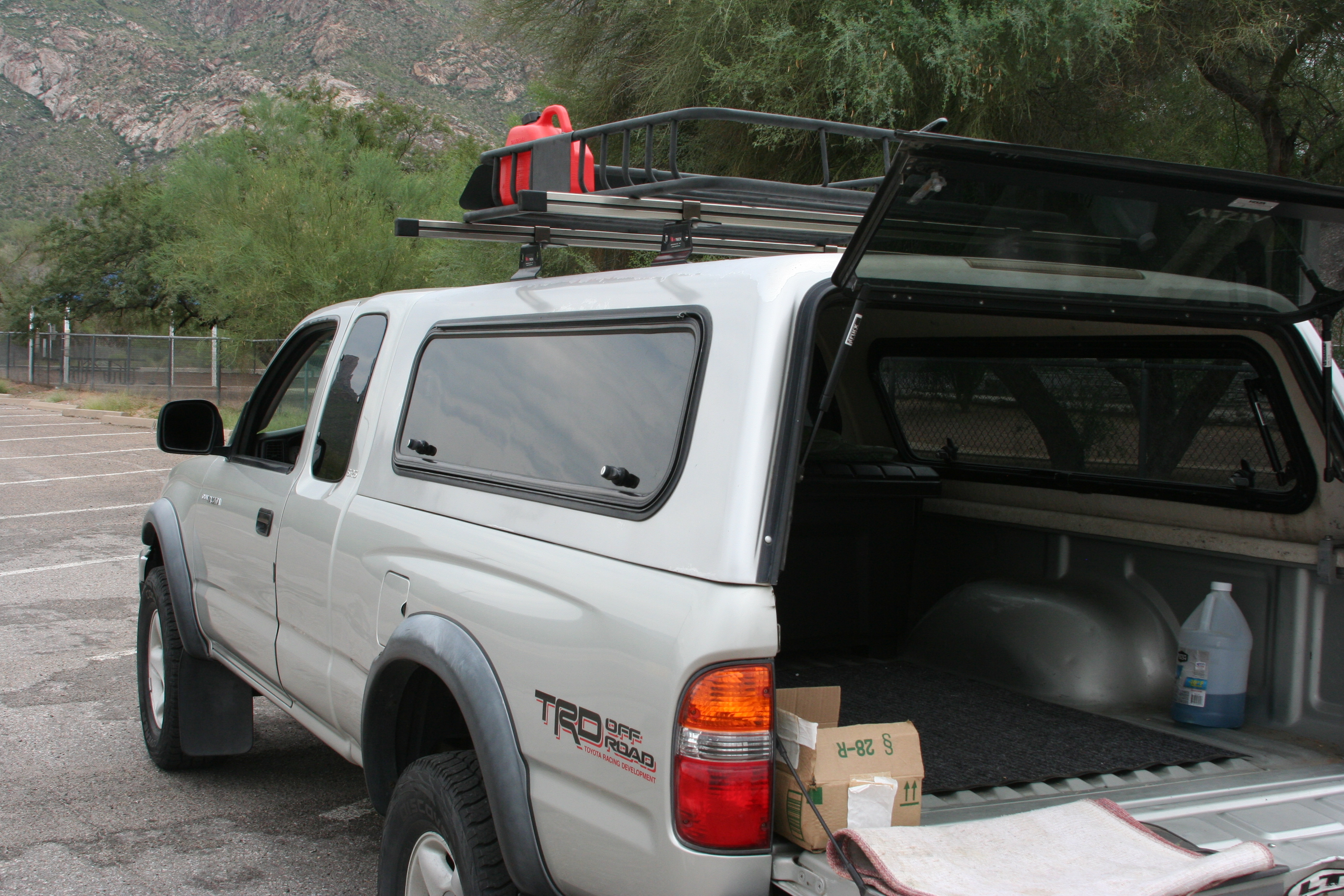 Used 2001 Toyota Tacoma PreRunner RWD image 4