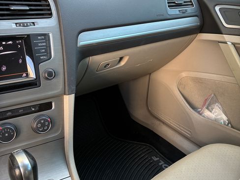 Used 2015 Volkswagen Golf TDI SE w/ Lighting Package image 12