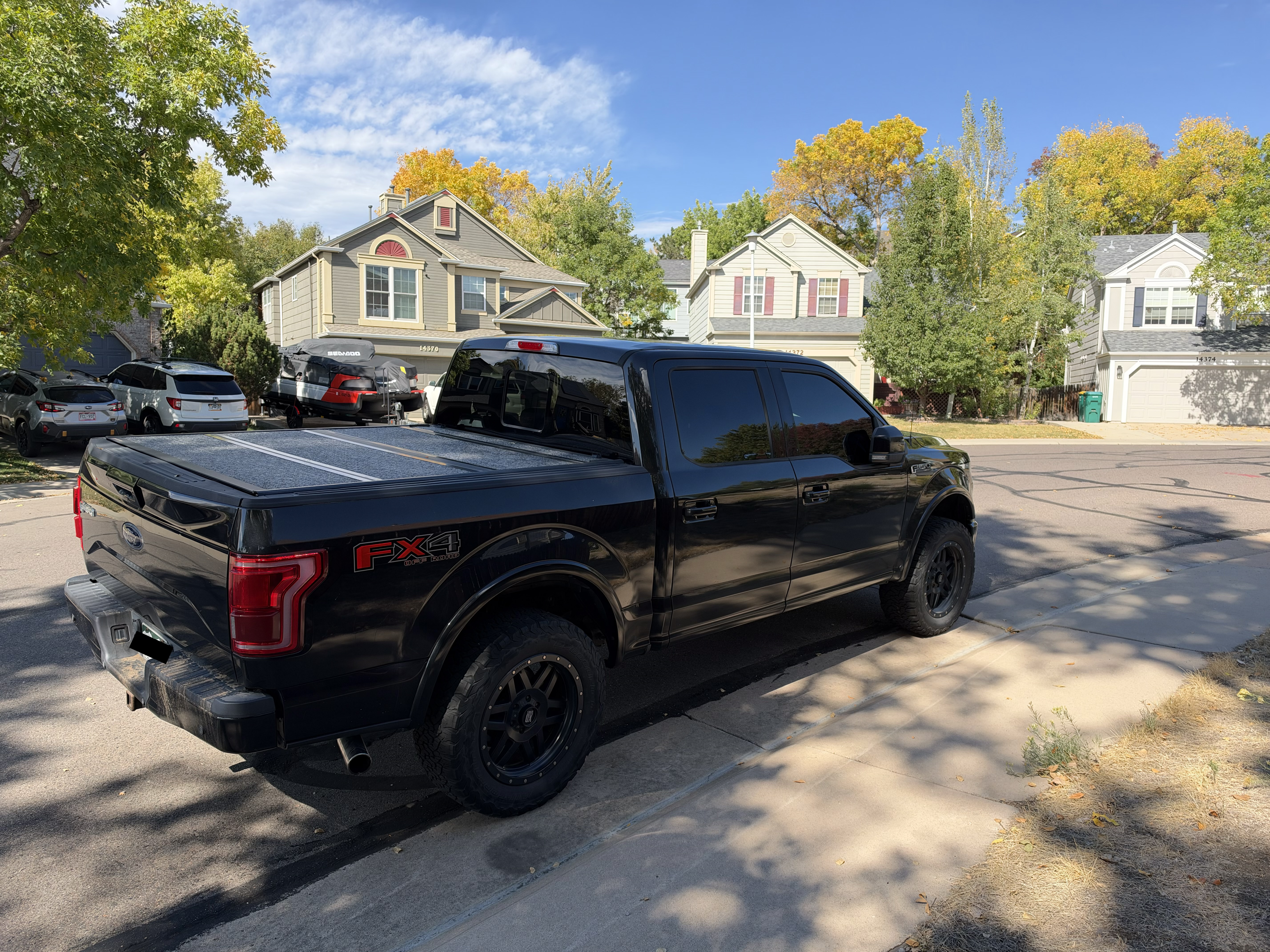 Used 2015 Ford F150 Lariat w/ Equipment Group 502A Luxury AWD/4WD image 5