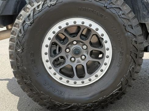 Used 2024 Jeep Wrangler Unlimited Rubicon 4xe w/ Technology Group AWD/4WD image 17