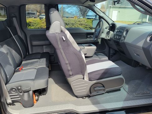 Used 2007 Ford F150 XLT image 9