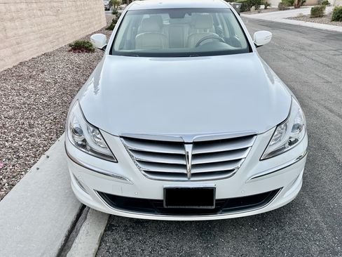 Used 2012 Hyundai Genesis 3.8 w/ Premium Pkg image 2