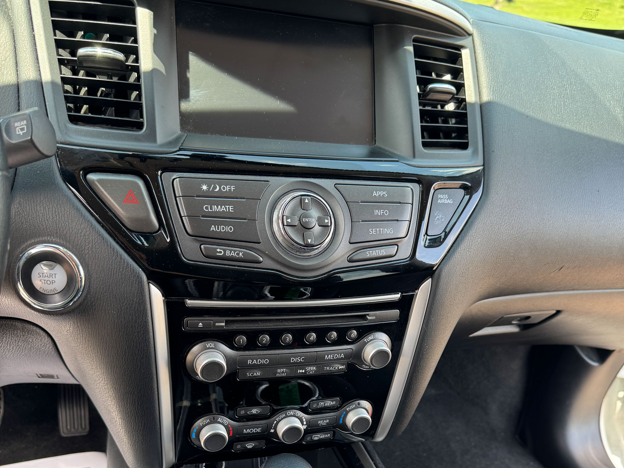 Used 2020 Nissan Pathfinder SV AWD/4WD image 9