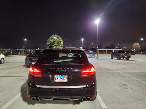 Used 2011 Porsche Cayenne S image 14