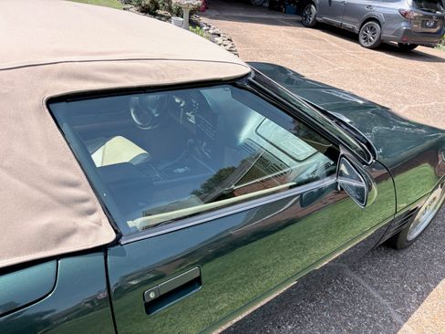 Used 1994 Chevrolet Corvette Convertible RWD image 26
