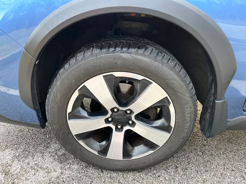 Used 2014 Subaru Crosstrek Touring w/ Popular Package #2 image 28