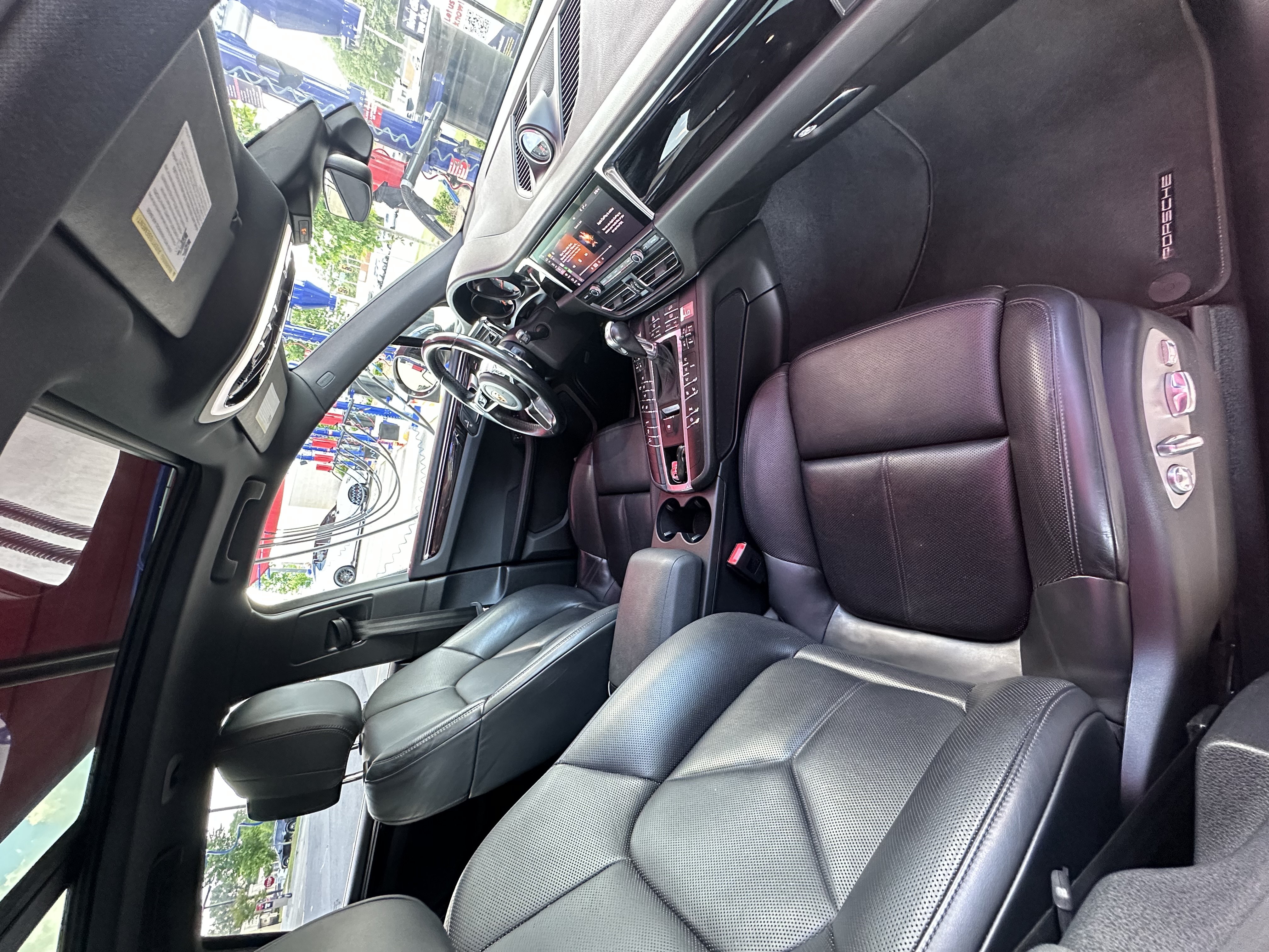 Used 2020 Porsche Macan S w/ Premium Package Plus AWD/4WD image 13