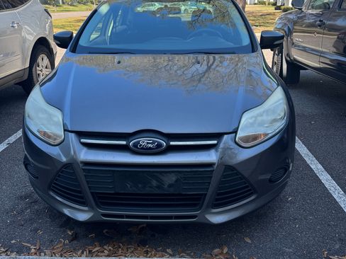 Used 2013 Ford Focus SE image 1