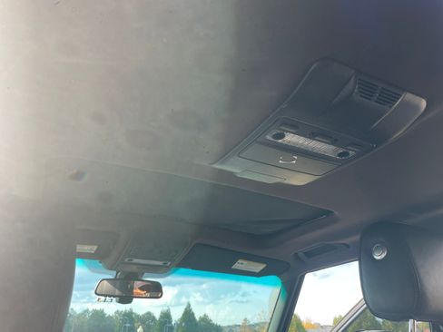 Used 2011 Land Rover Range Rover Supercharged image 16