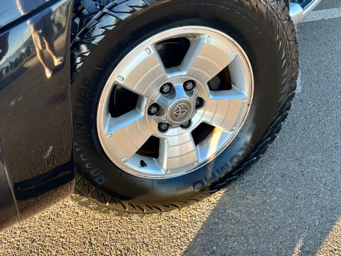 Used 2003 Toyota 4Runner Limited image 8