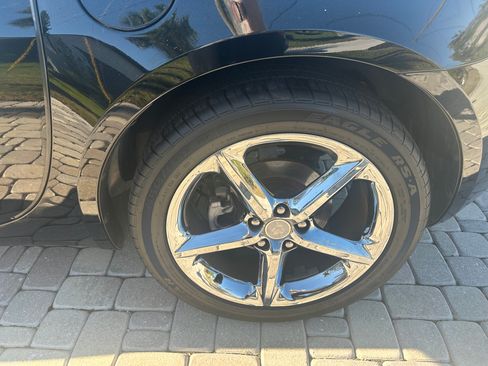 Used 2007 Saturn Sky w/ Premium Trim Pkg image 1