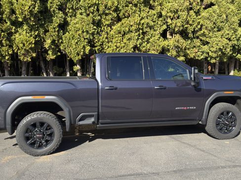 Used 2024 GMC Sierra 3500 AT4 w/ AT4 Premium Plus Package image 14