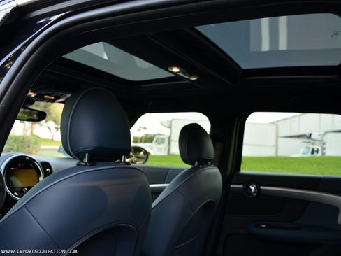 Used 2023 MINI Cooper Countryman SE w/ Storage Package image 9