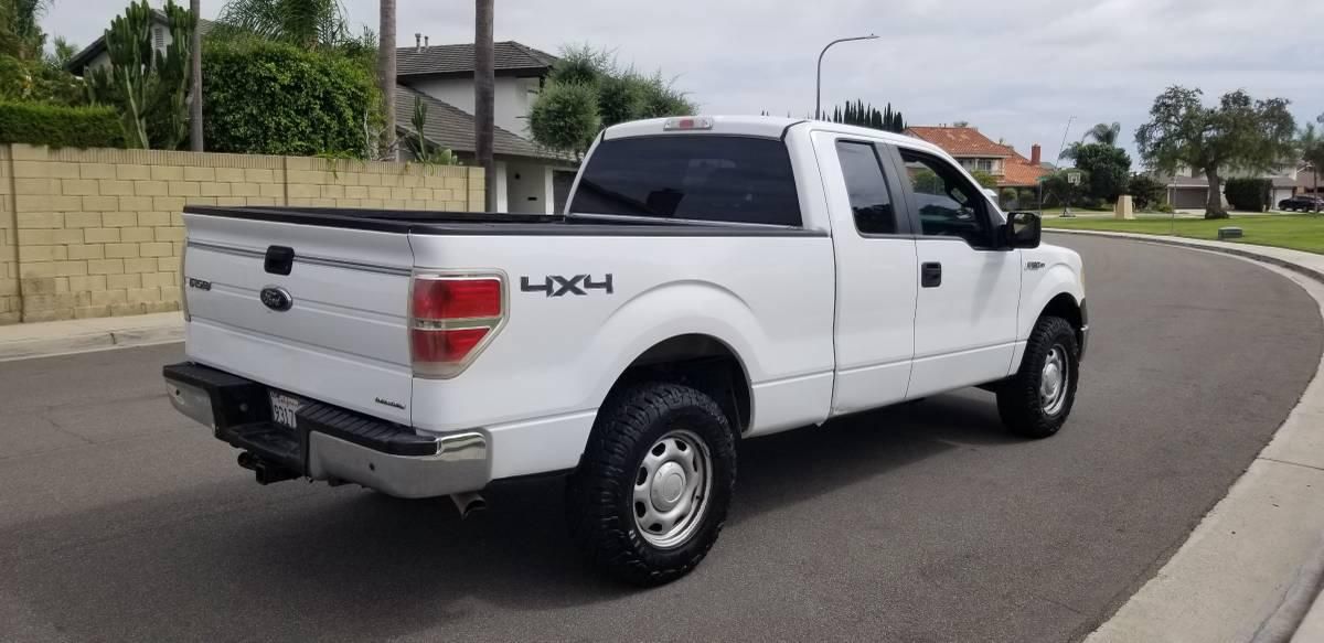Used 2014 Ford F150 XL w/ Equipment Group 101A Mid AWD/4WD image 2