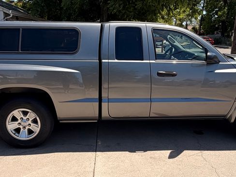 Used 2008 Dodge Dakota SXT RWD image 12