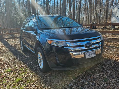 Used 2013 Ford Edge SE image 1