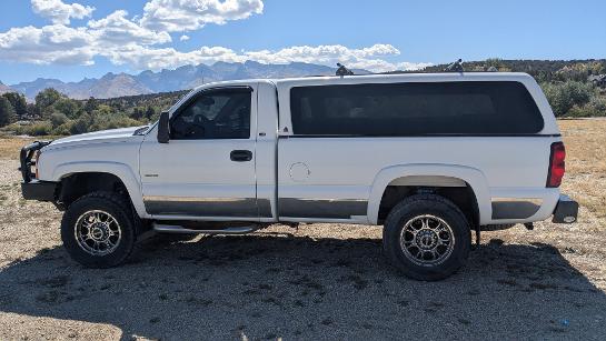 Used 2005 Chevrolet Silverado 2500 LS w/ Heavy-Duty Power Package AWD/4WD image 18